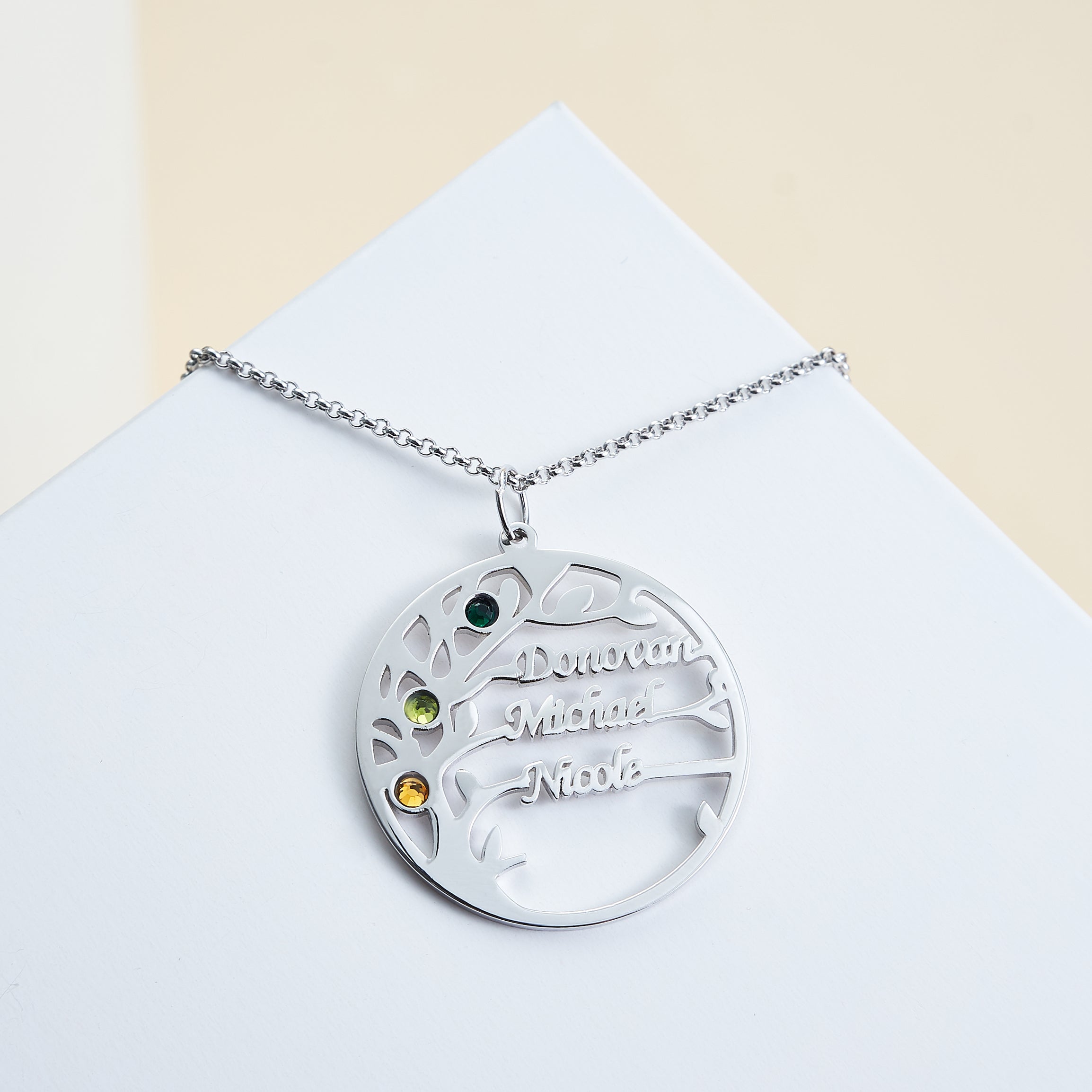 Family Tree Personalized Necklace 4 Names with Birthstone